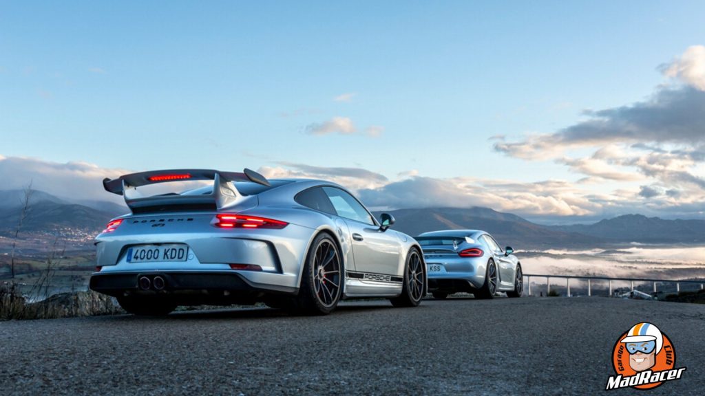 Porsche 911 GT3 al atardecer